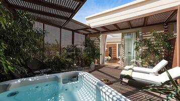 Indoor pool, 4 outdoor pools, open 10:00 AM to 6:00 PM, pool umbrellas