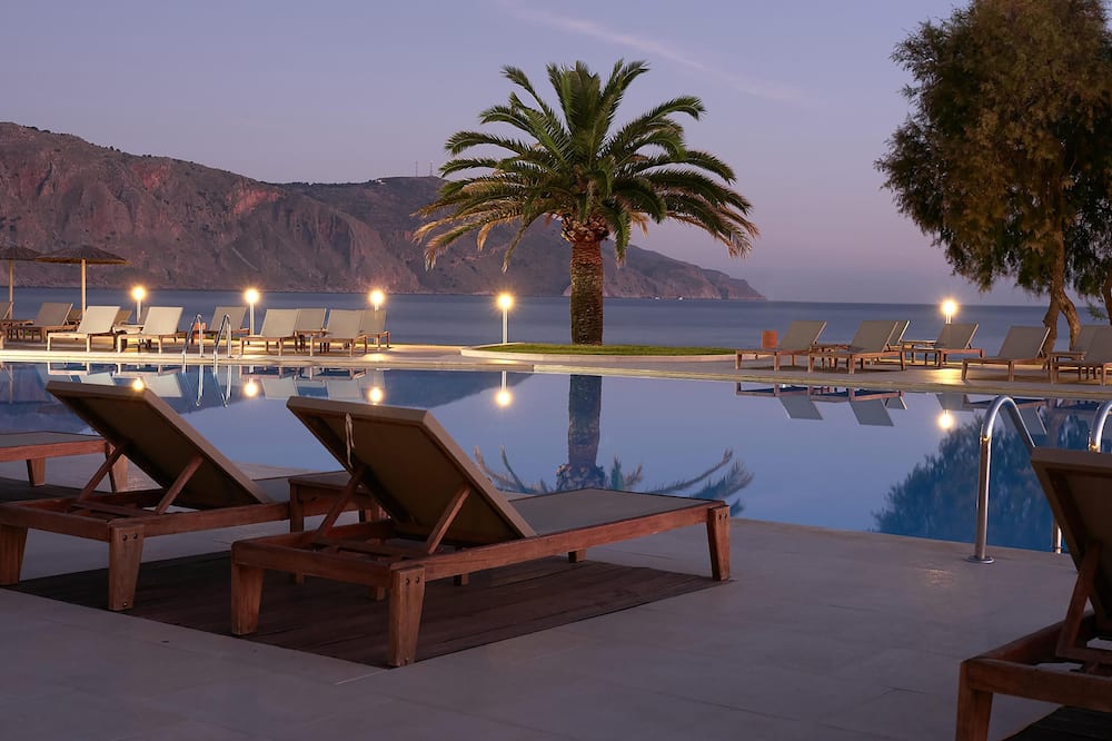 Pilot Beach Resort