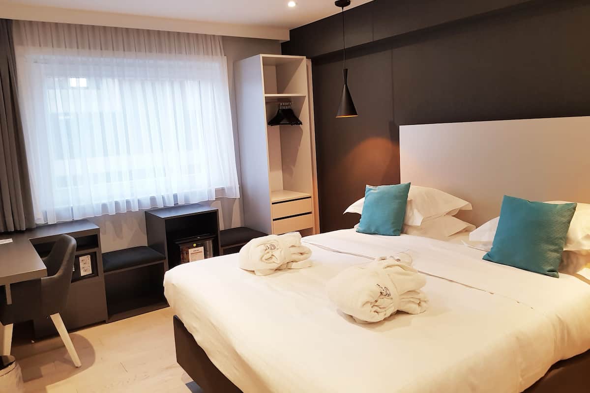 Classic Double Room, No Sea View | Pemandangan dari kamar