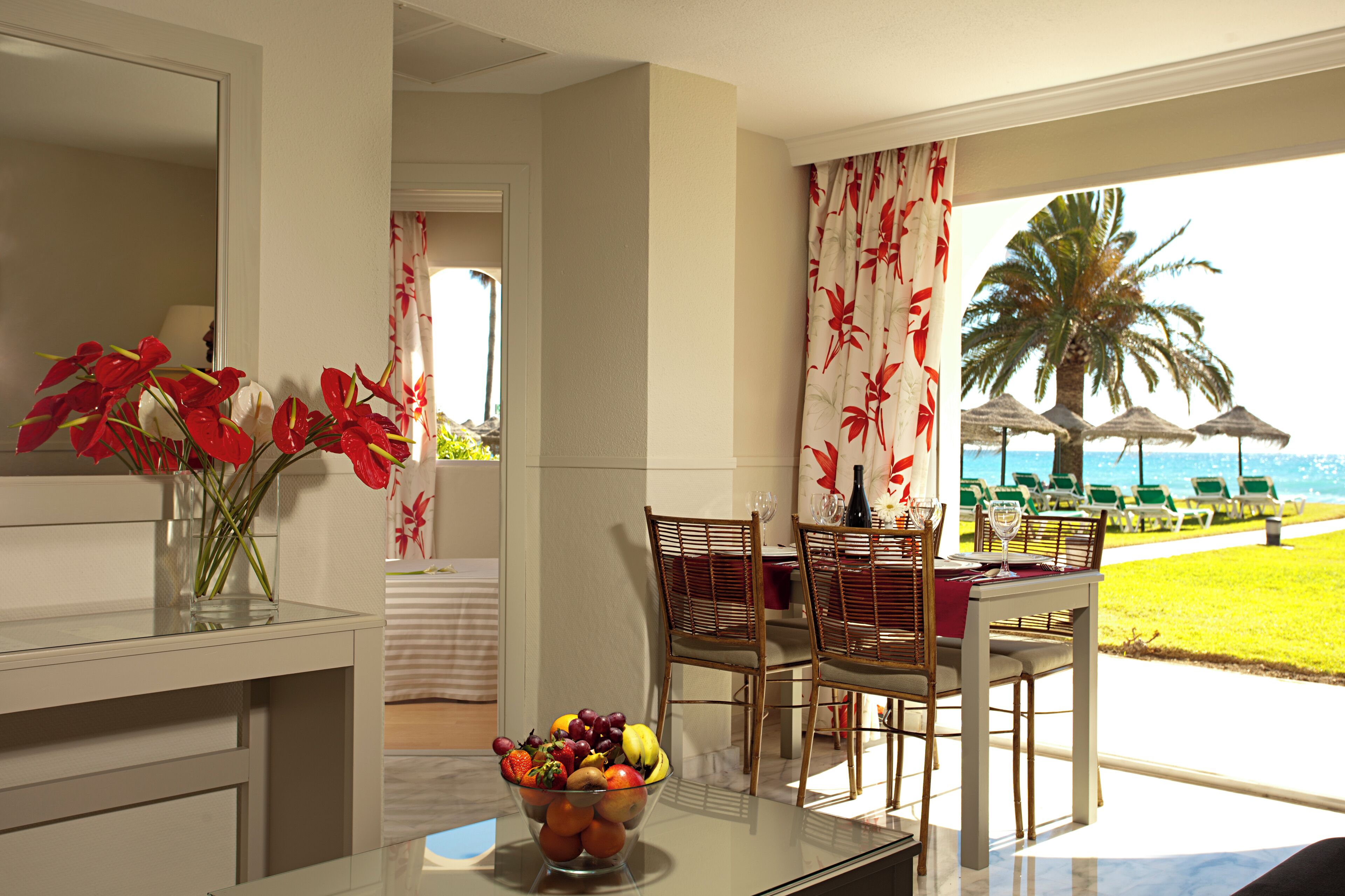 Télévision à écran plasma de 32 pouces avec chaînes par satellite