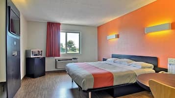 Free WiFi, bed sheets