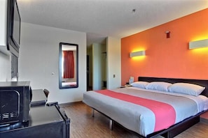 Deluxe Room, 1 King Bed, Non Smoking