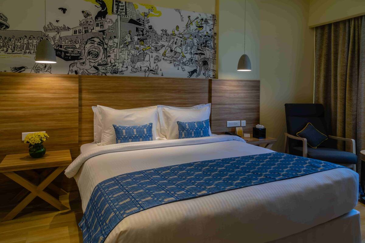 Dormitorio compartido | Ropa de cama de alta calidad y caja de seguridad en la habitación 