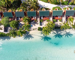 Beachfront Bungalow | 1 bedroom, premium bedding, in-room safe, individually decorated - Aitutaki Lagoon Private Island Resort - Adults Only (Aitutaki)