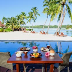 Free daily full breakfast