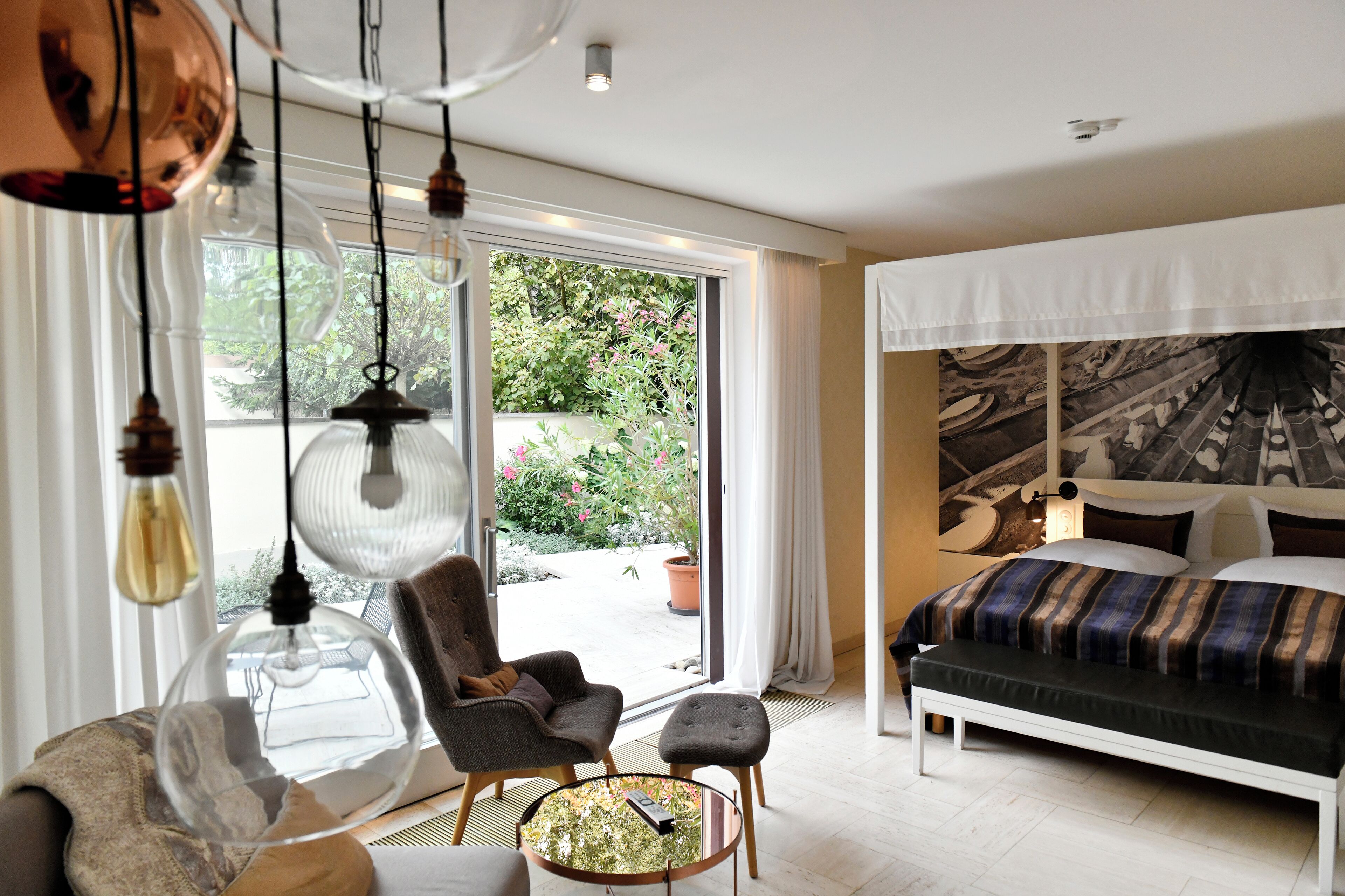 Hypo-allergenic bedding, in-room safe, individually decorated