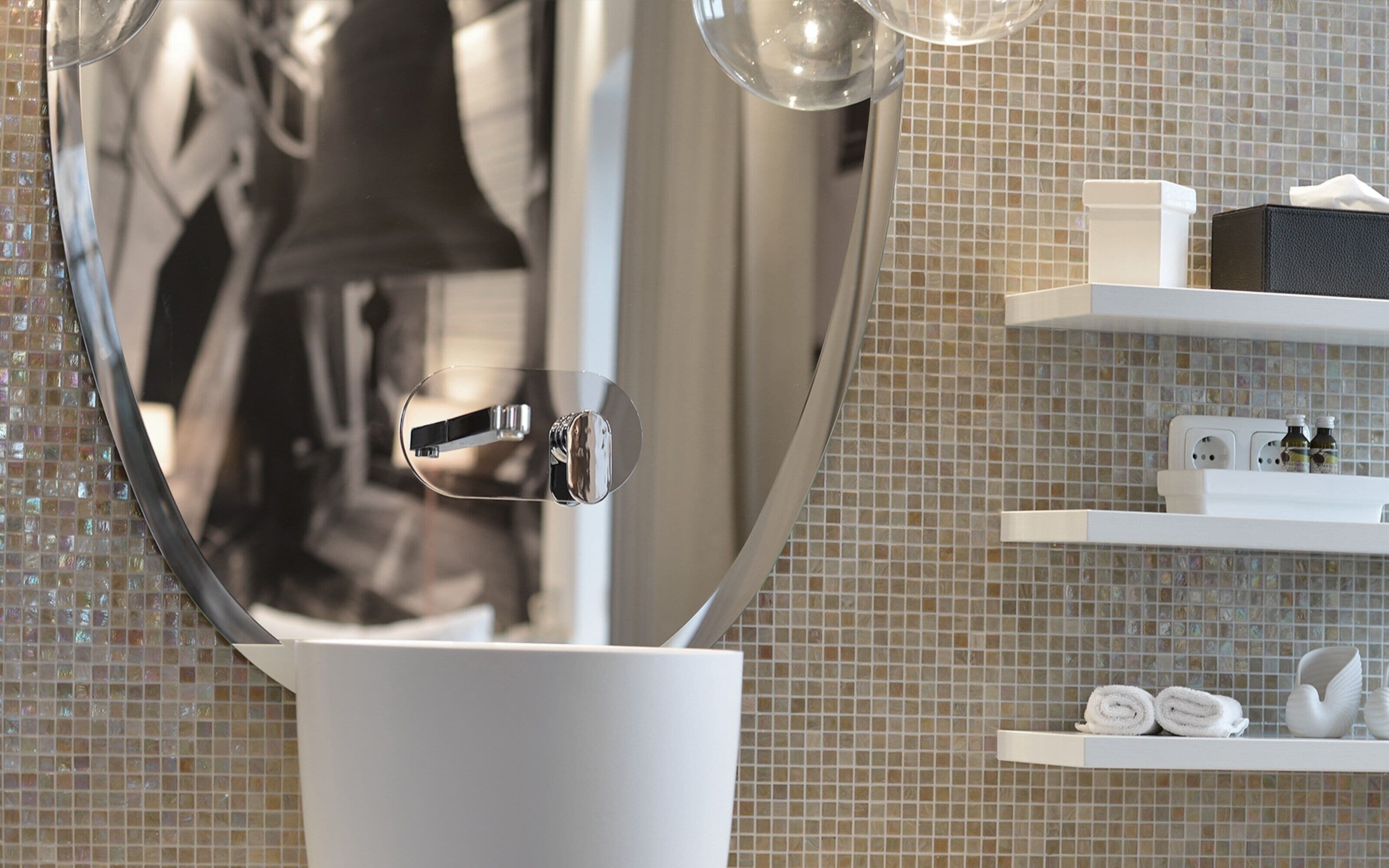 comfort double room, 1 queen bed | bathroom | shower, rainfall showerhead, free toiletries, hair dryer