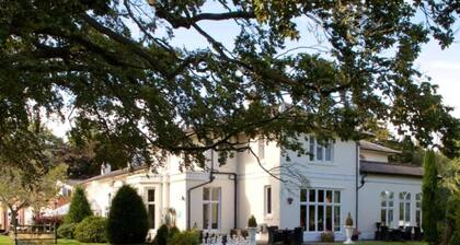Wrexham Llyndir Hotel by Belvilla
