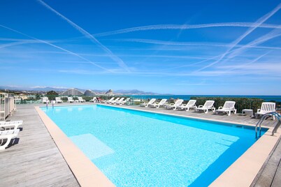 Inter-hotel Sea Side Park