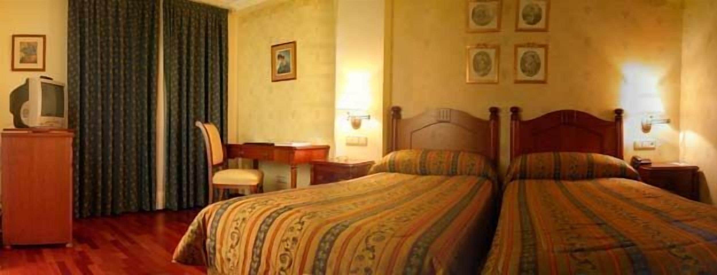 Photo - Condesa de Chinchón