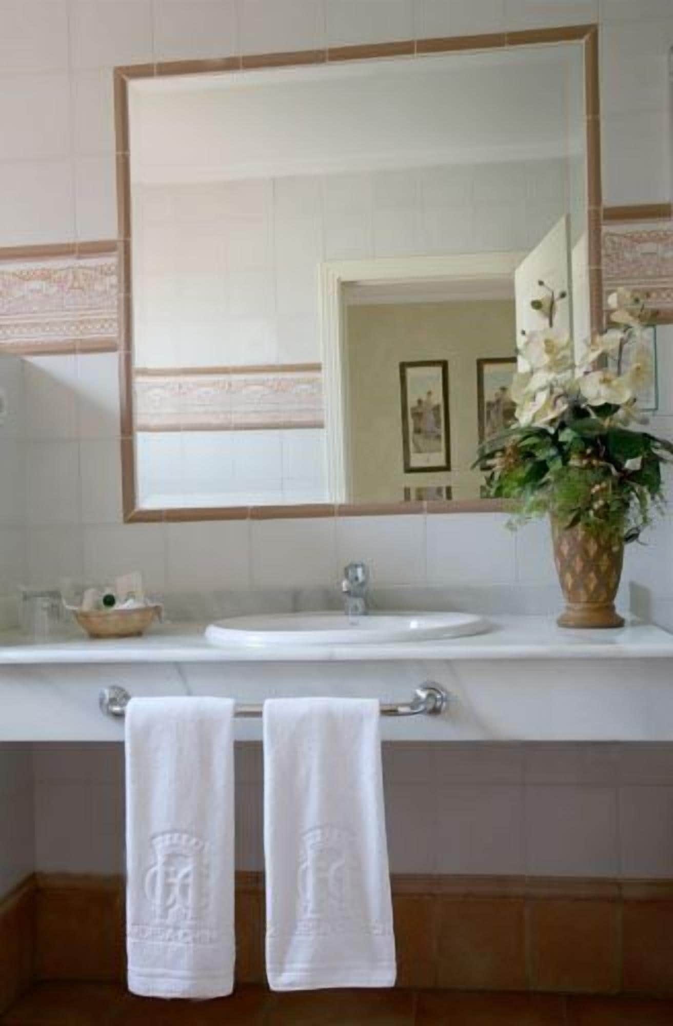 Photo - Condesa de Chinchón