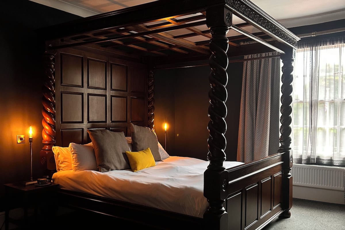 Arley Suite | Premium bedding, desk, blackout drapes, iron/ironing board (on request)