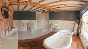 Suite Supérieure, 1 chambre | Salle de bain