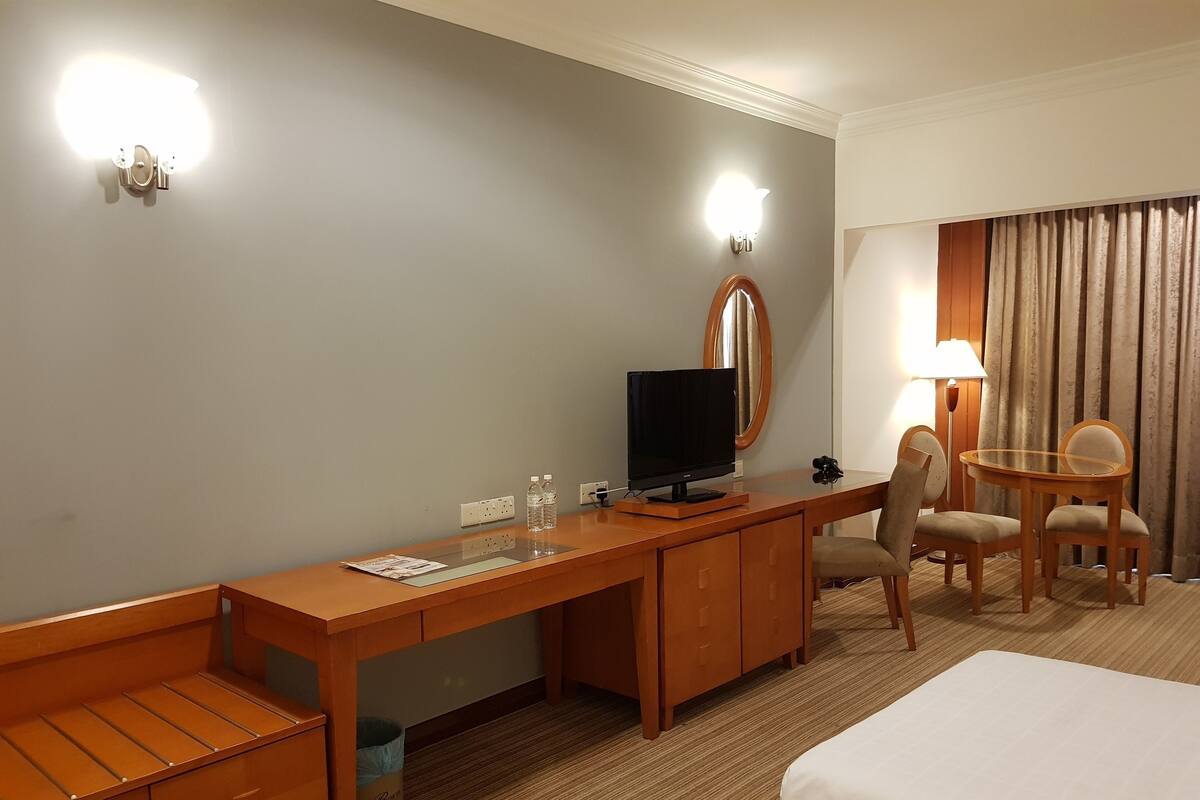 1 bedroom, minibar, in-room safe, desk