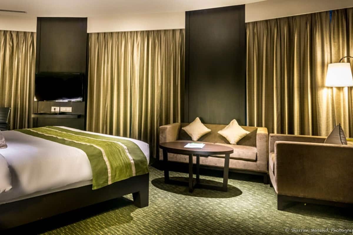 Hochwertige Bettwaren, Daunenbettdecken, Minibar, Zimmersafe