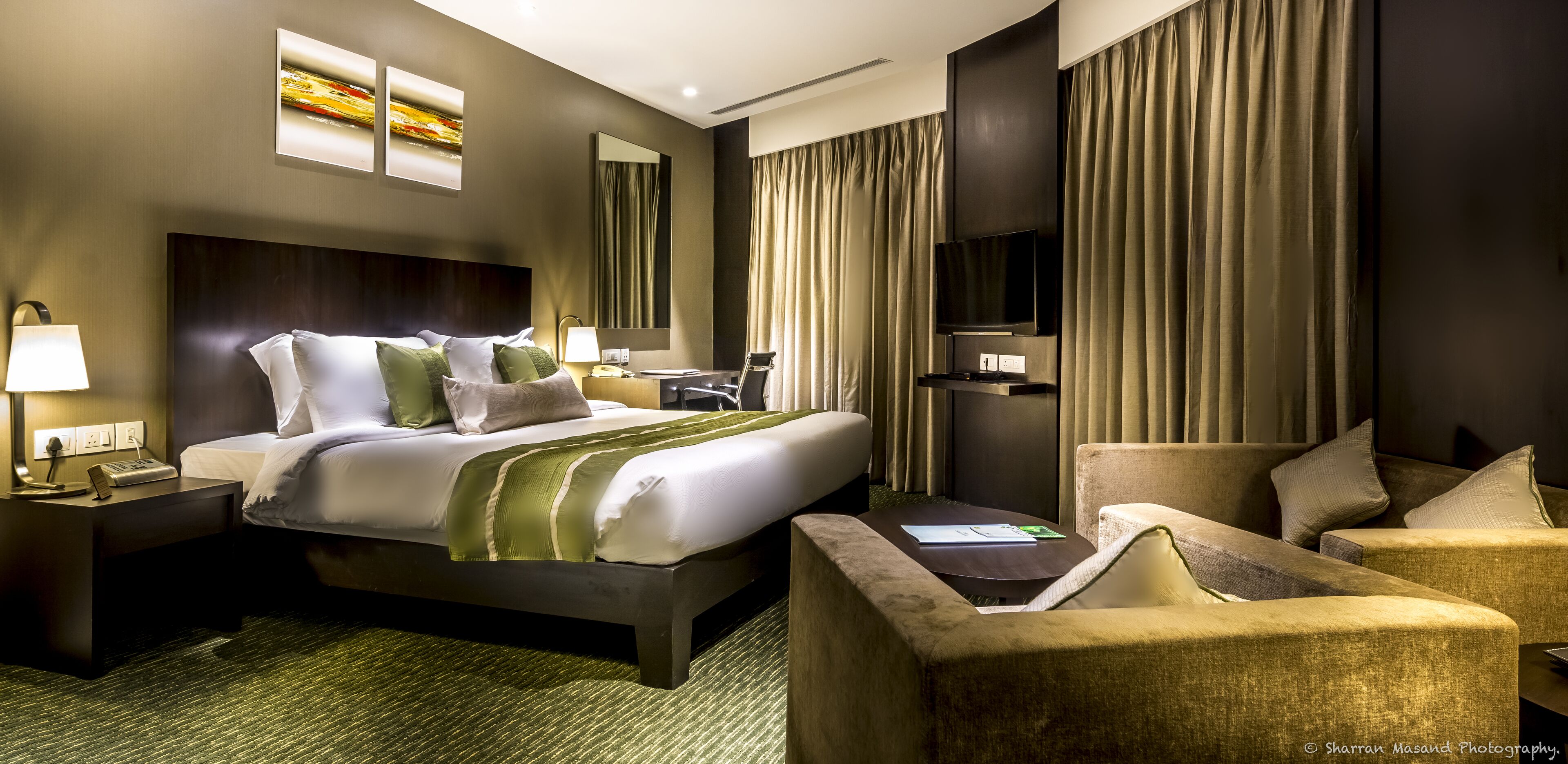executive room | premium bedding, down duvets, minibar, in-room safe