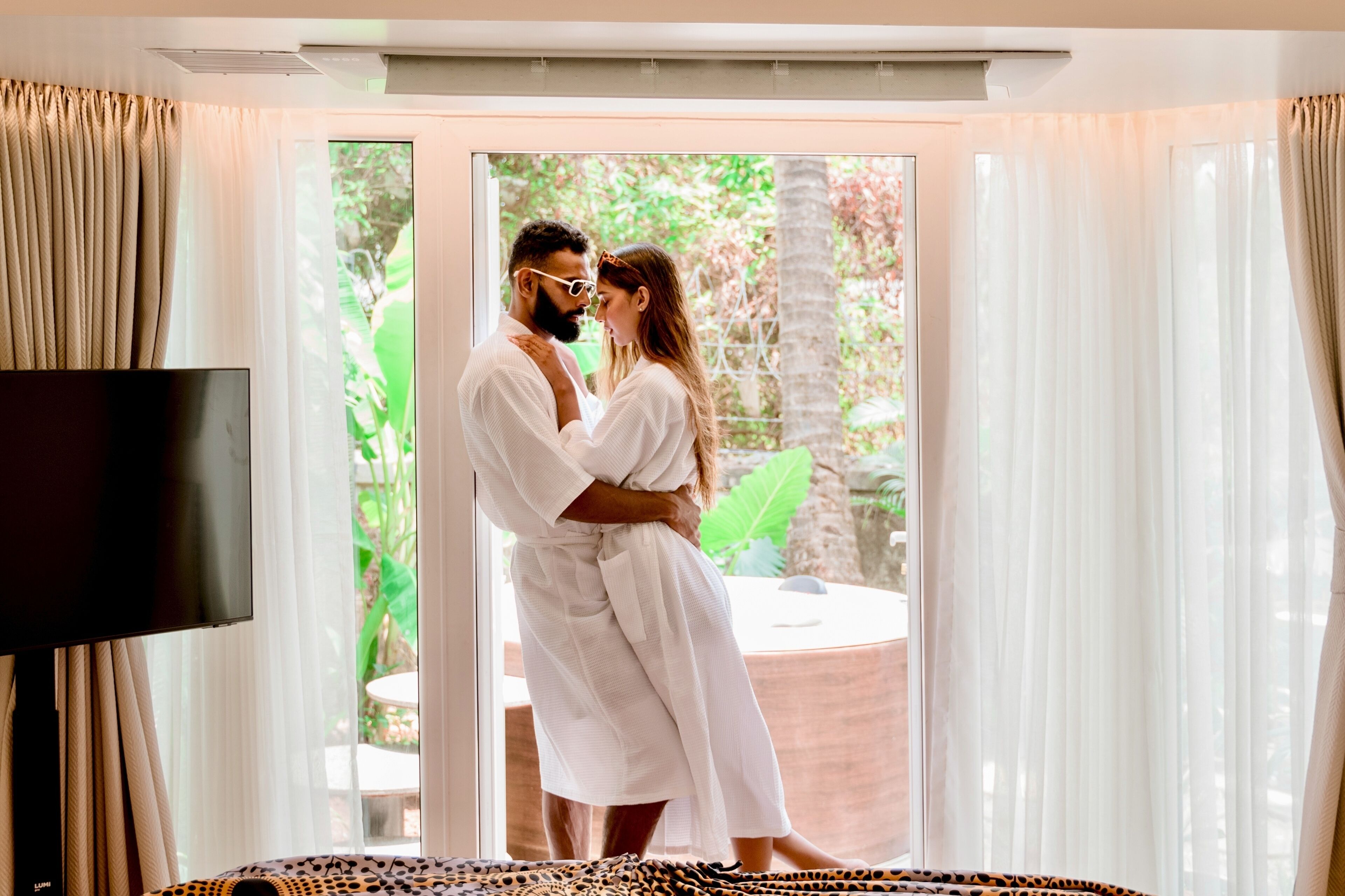  Bulbul - Suite with Jacuzzi and Garden | In-room safe, blackout drapes, soundproofing, iron/ironing board