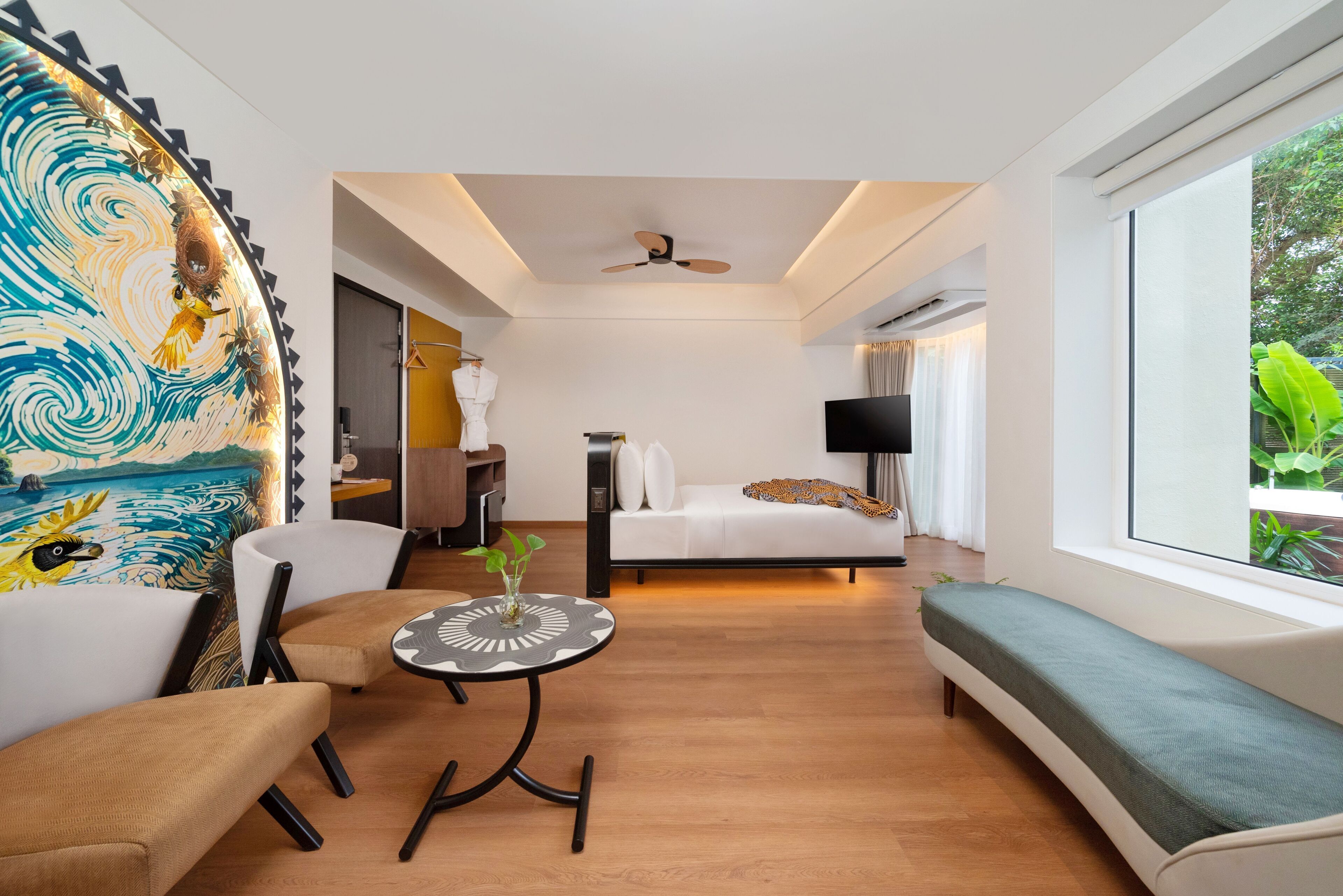  Bulbul - Suite with Jacuzzi and Garden | In-room safe, blackout drapes, soundproofing, iron/ironing board