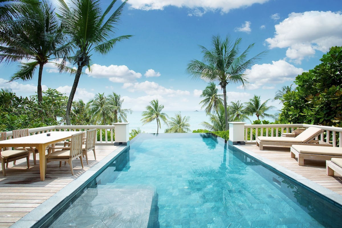 Private pool