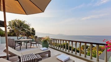 Six-Bedroom Ocean View Residence | Balcony view