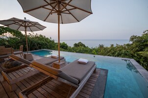 Signature Ocean View Pool Suite | Beach/ocean view