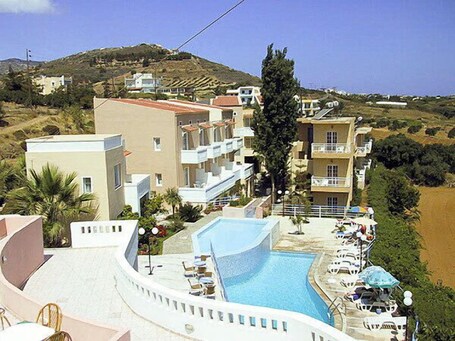 Außenpool. Hotel Bella Vista