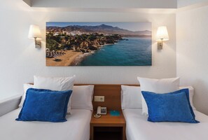 Minibar, desk, blackout curtains, free WiFi