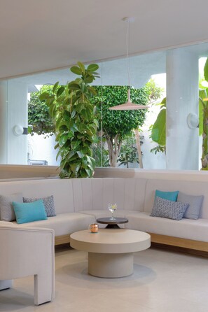 2 bars/lounges - AluaSun Lago Rojo - Adults Recommended (Torremolinos)