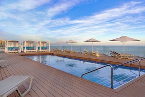 2 outdoor pools, pool umbrellas, sun loungers