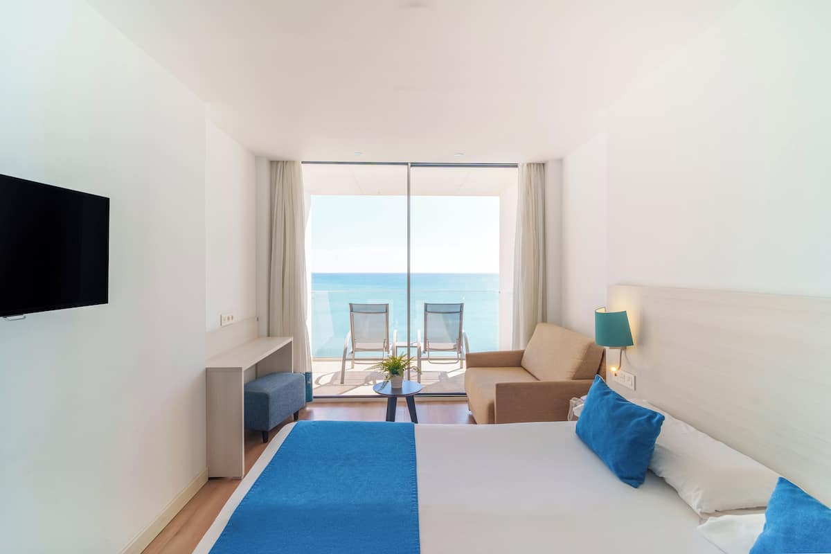 Room, 1 King Bed (Frontal Sea View, 2 Adults) | Down duvets, in-room safe, desk, laptop workspace