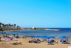 Beach nearby, sun-loungers, beach umbrellas