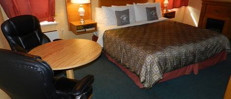 Cortinas blackout, wifi gratis, ropa de cama y despertador