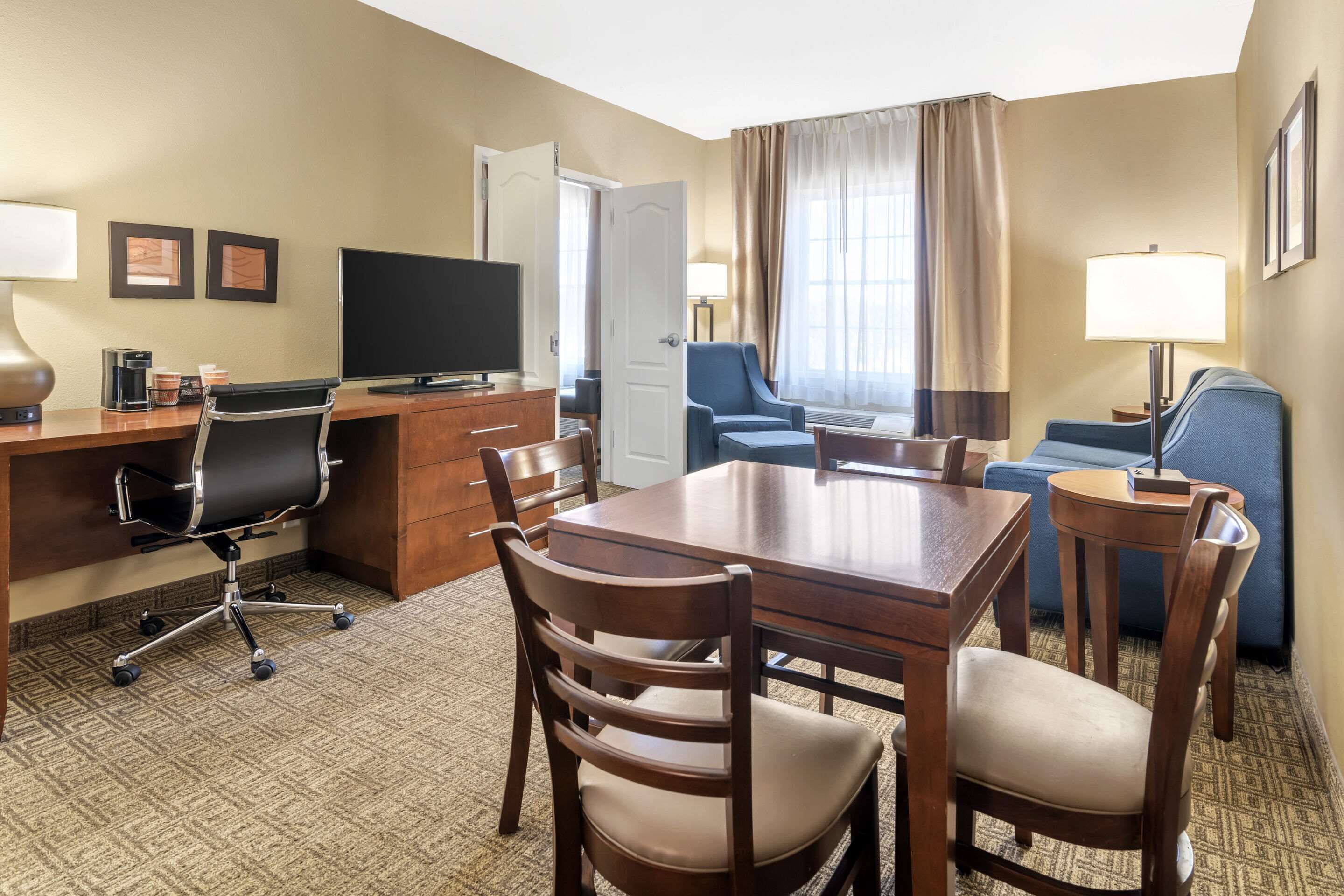 desk, blackout curtains, iron/ironing board, free wifi