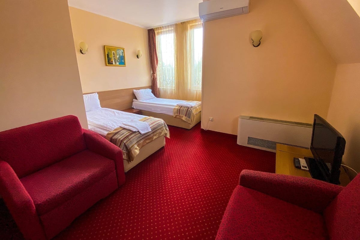 Monolocale familiare, 2 camere da letto | Minibar, una cassaforte in camera, ferro/asse da stiro, Wi-Fi gratuito
