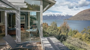 Grand Lake View Suite | Lake view