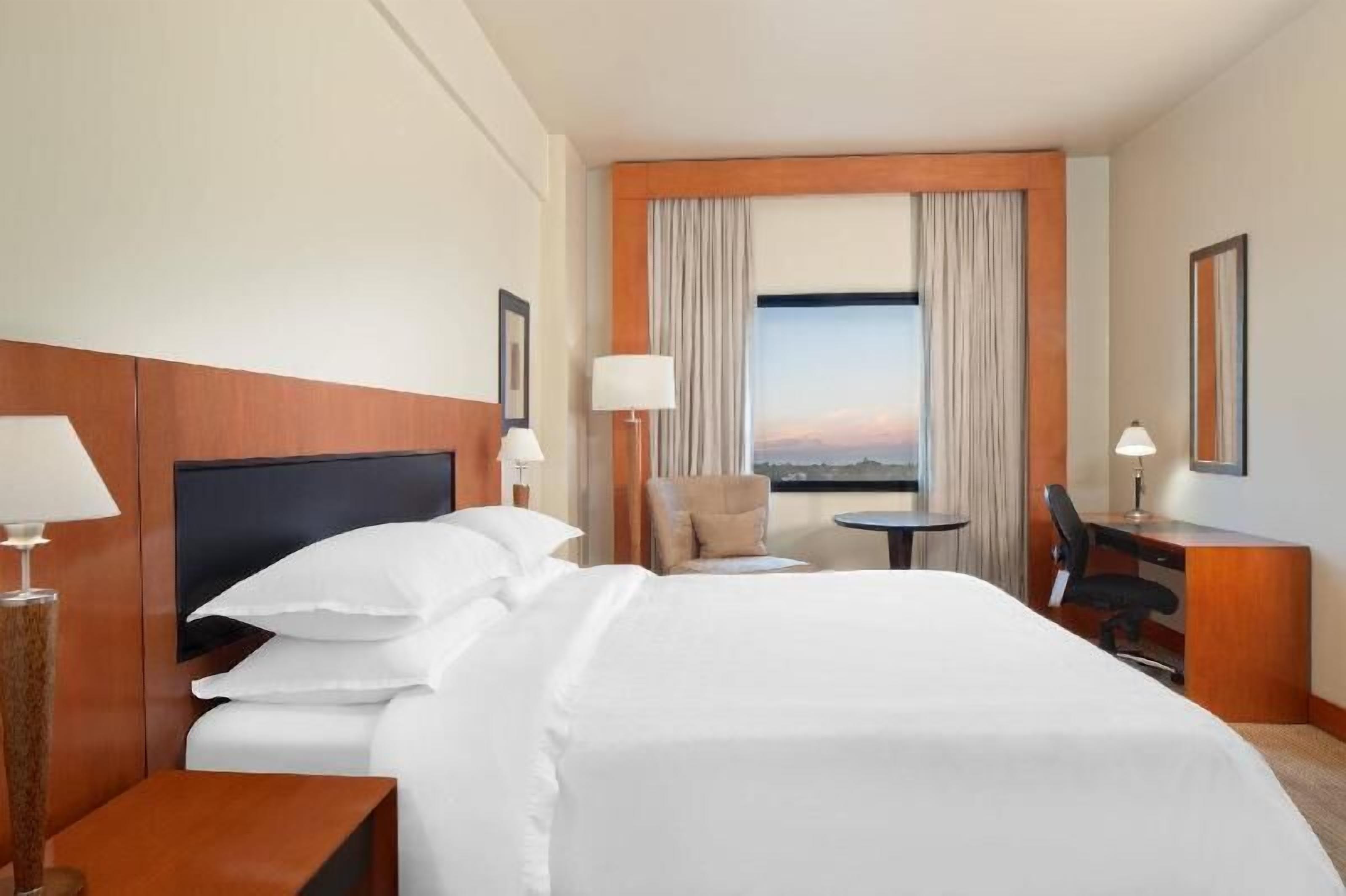 Minibar, in-room safe, desk, laptop workspace