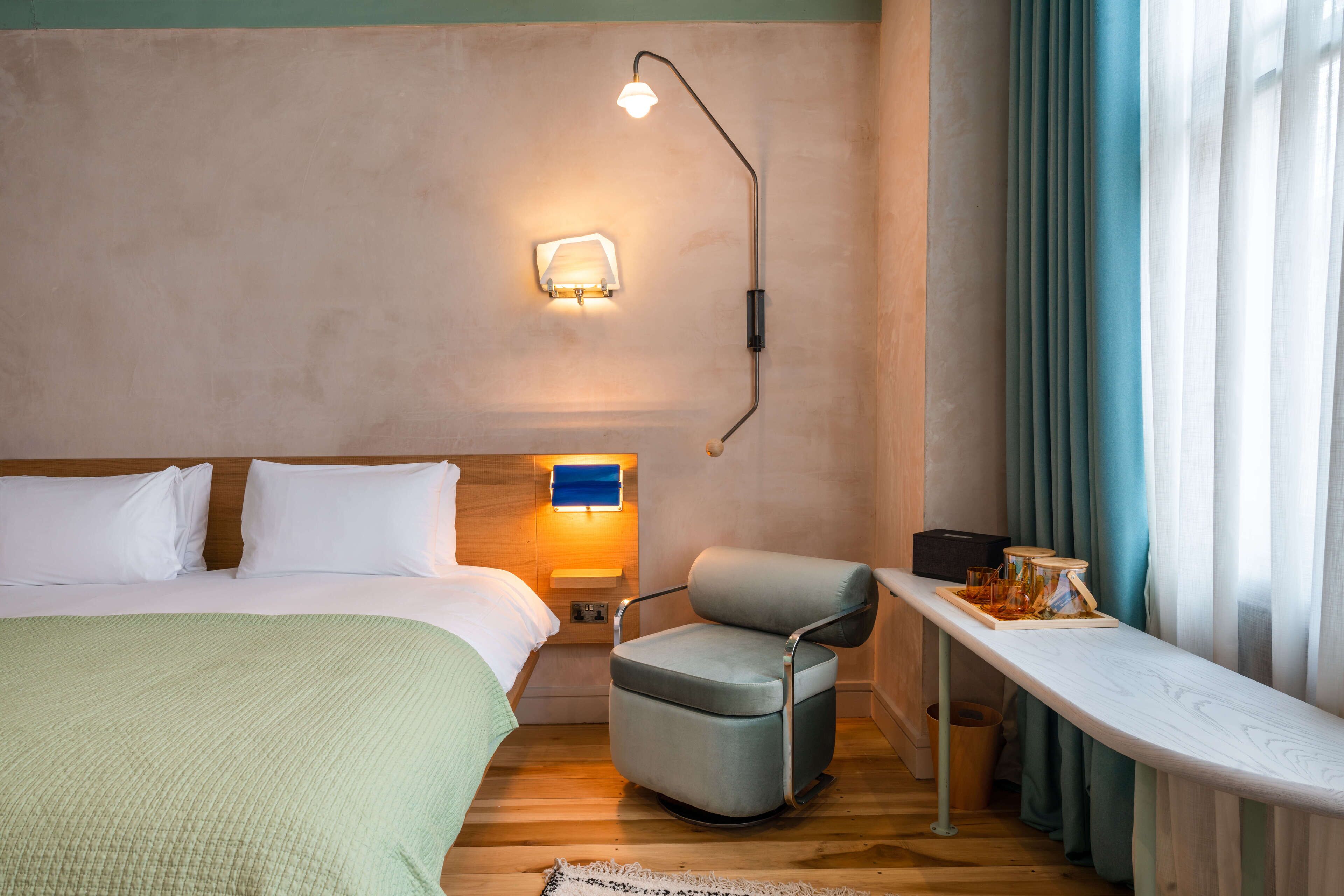 1 bedroom, premium bedding, in-room safe, desk