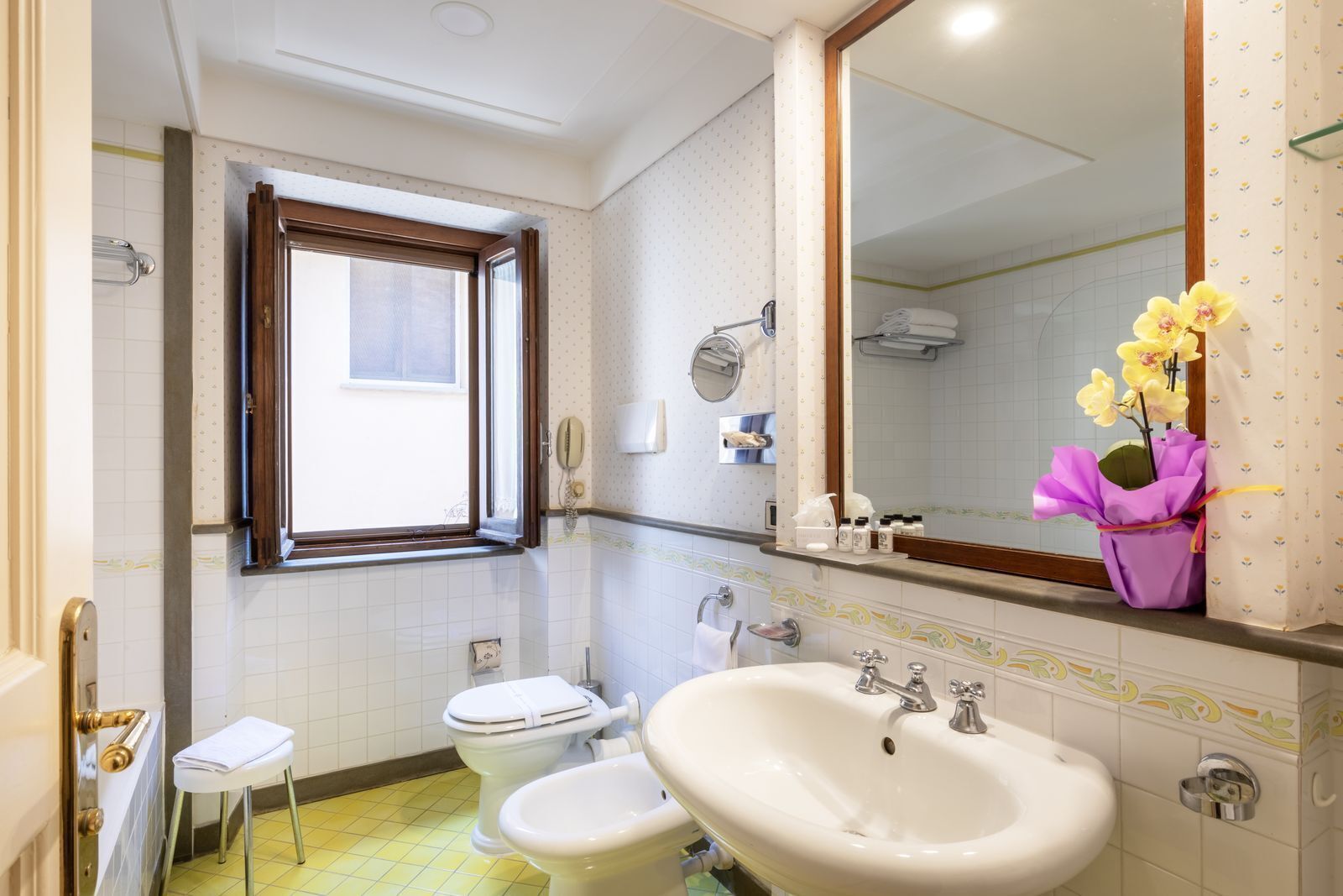 family room | bathroom | free toiletries, hair dryer, bidet, towels