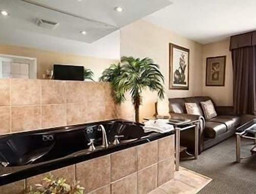 Ramada by Wyndham Clairmont/Grande Prairie