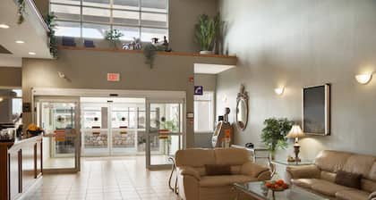 Ramada by Wyndham Clairmont/Grande Prairie