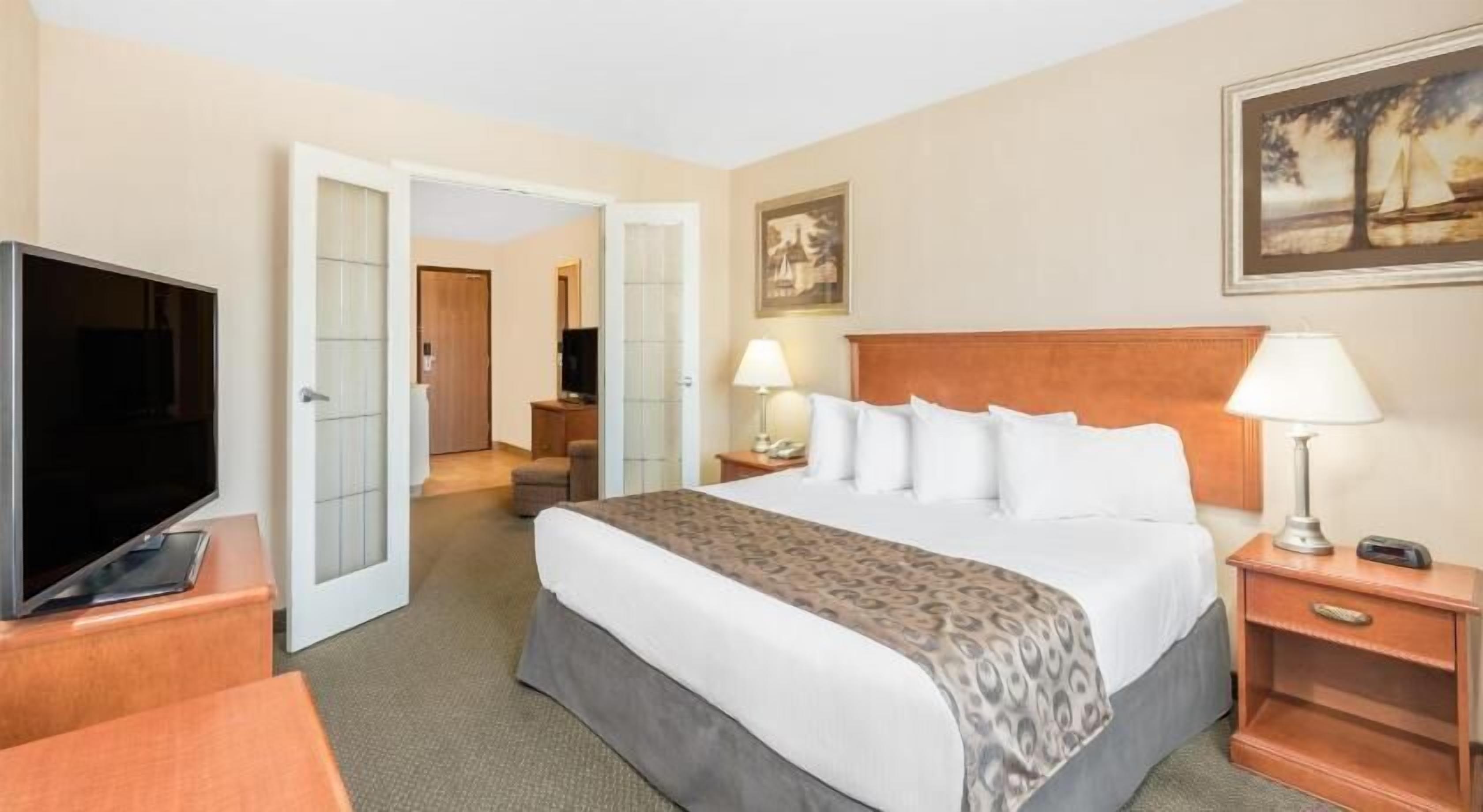 Ropa de cama de alta calidad y escritorio