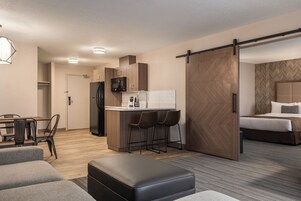 Superior Suite, 1 Bedroom, Kitchen | Private kitchen