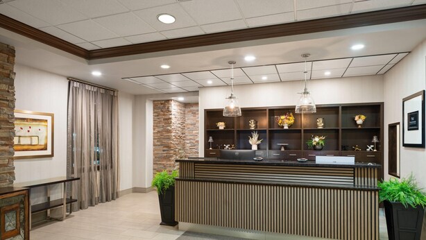 Lobby - Waterloo Suites Hotel, Trademark Collection by Wyndham (Waterloo)
