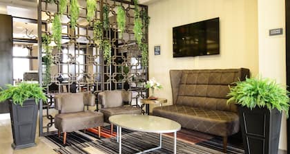 Waterloo Suites Hotel, Trademark Collection by Wyndham