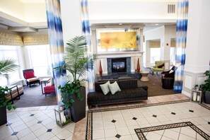 Lobby sitting area - Hilton Garden Inn Gettysburg (Gettysburg)