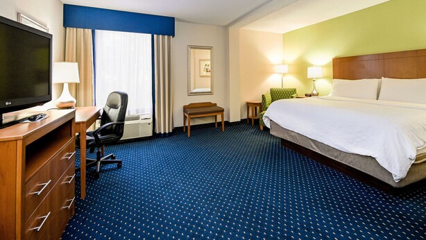 Standard Room, 1 King Bed
