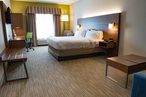 Standard Room, 1 King Bed (Low Floor) | Desk, iron/ironing board, free cribs/infant beds, rollaway beds - Holiday Inn Express & Suites Elkhart by IHG (Elkhart)