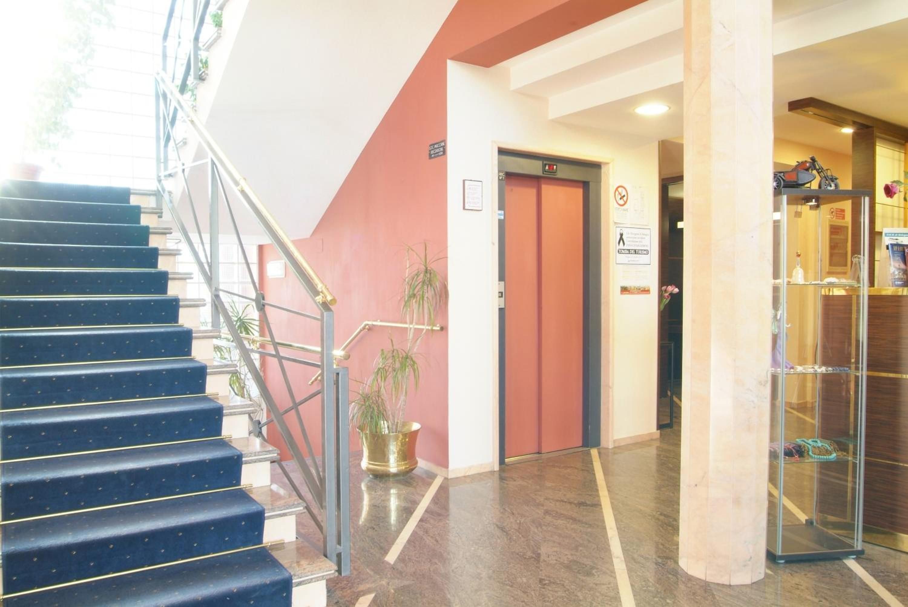 Photo - Hotel Maxim