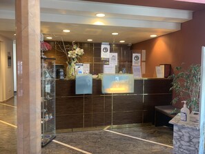 Reception - Hotel Maxim (Bologna)