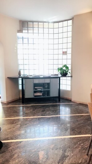 Interior detail - Hotel Maxim (Bologna)